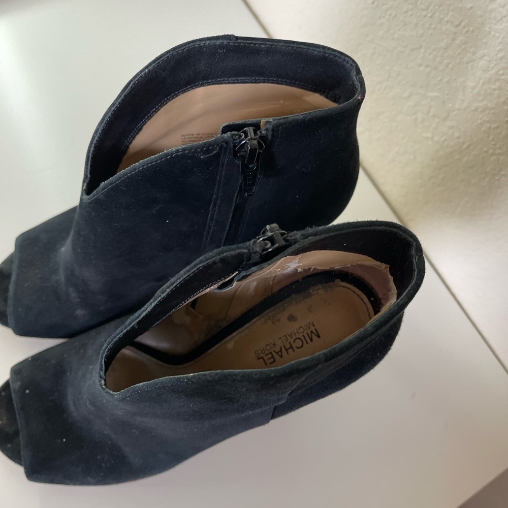 MK Women's Ankle Boots - Picture 3 of 4